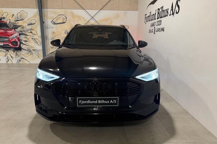 Sort Audi e-tron fra 2020