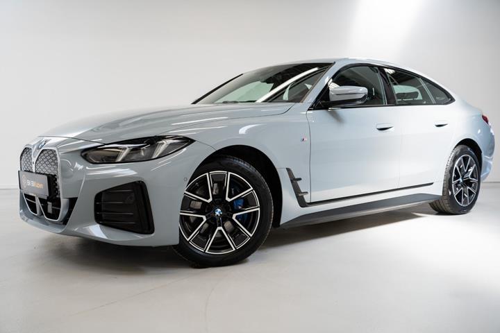 undefined BMW i4 fra 2025 set udefra