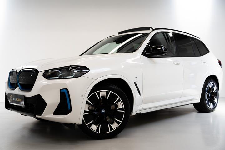 undefined BMW iX3 fra 2023 set udefra