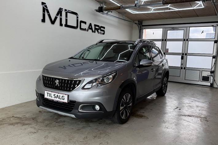 Grå Peugeot 2008 fra 2018