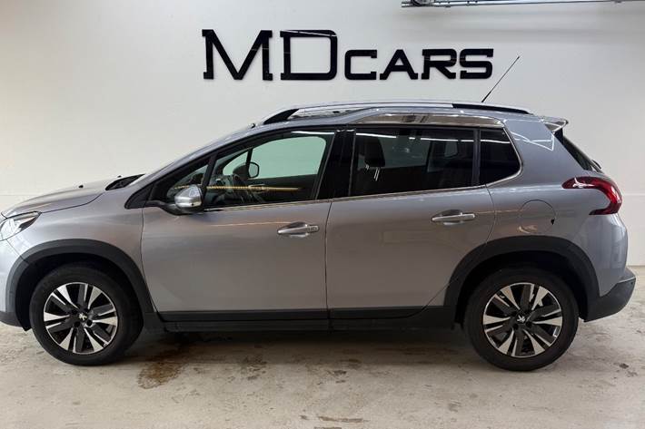 Grå Peugeot 2008 fra 2018