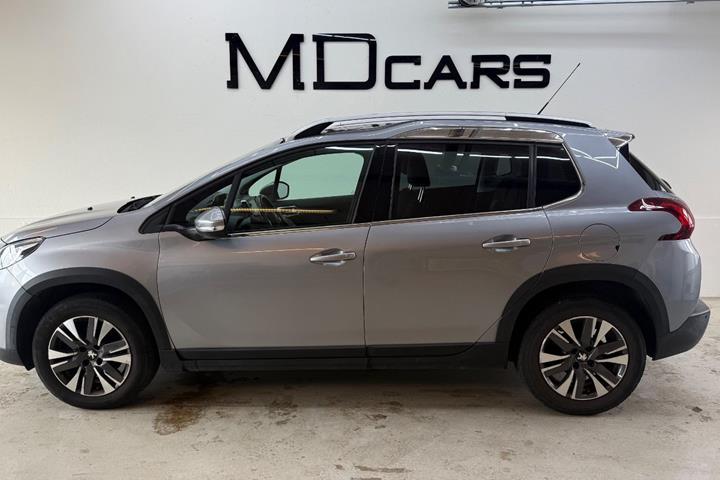 Grå Peugeot 2008 fra 2018