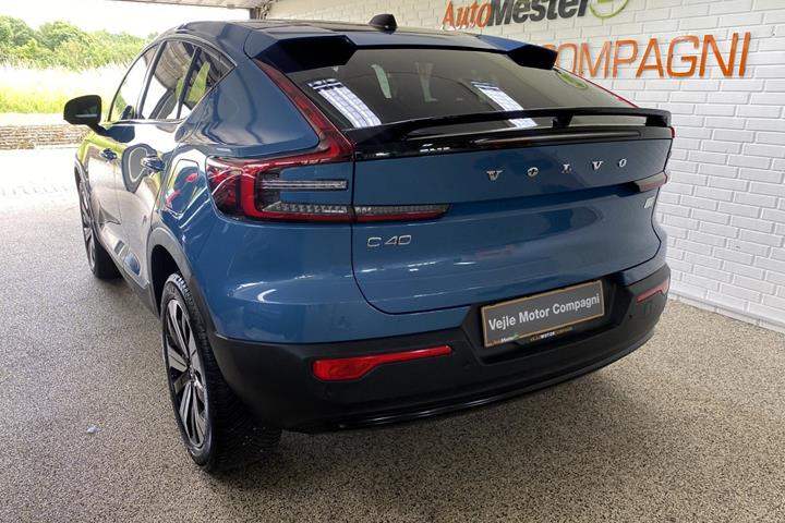 Blå Volvo C40 fra 2023