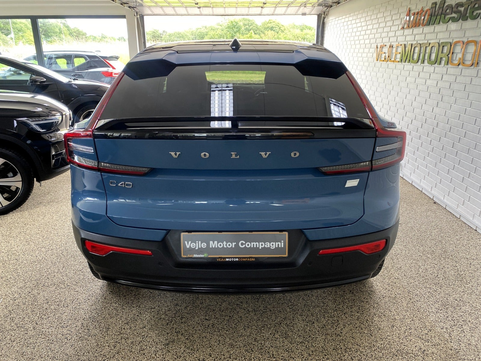 Blå Volvo C40 fra 2023