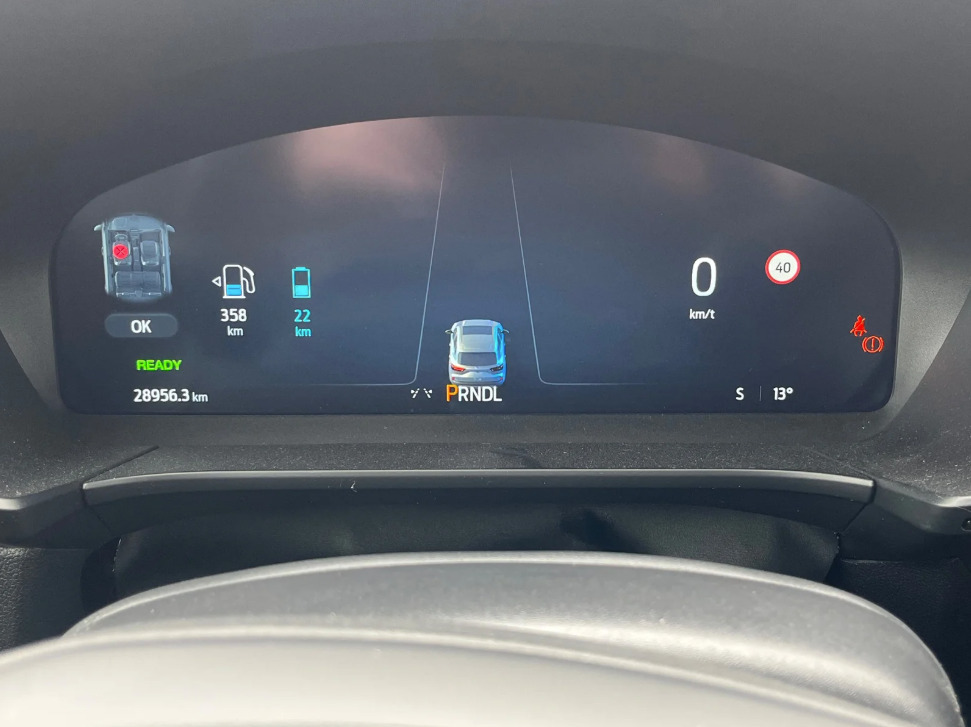 Hvid Ford Kuga fra 2024