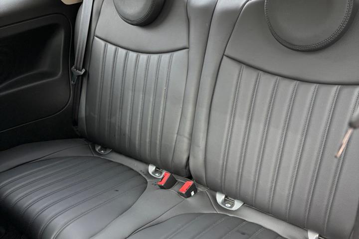 Hvid Fiat 500 fra 2019