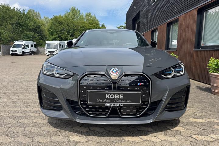 Grå BMW i4 fra 2022