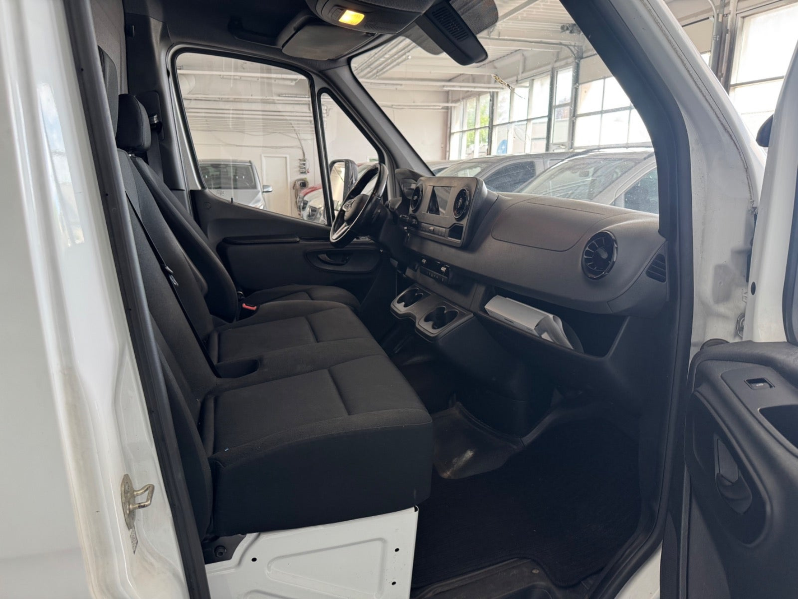 Hvid Mercedes Sprinter 316 fra 2019