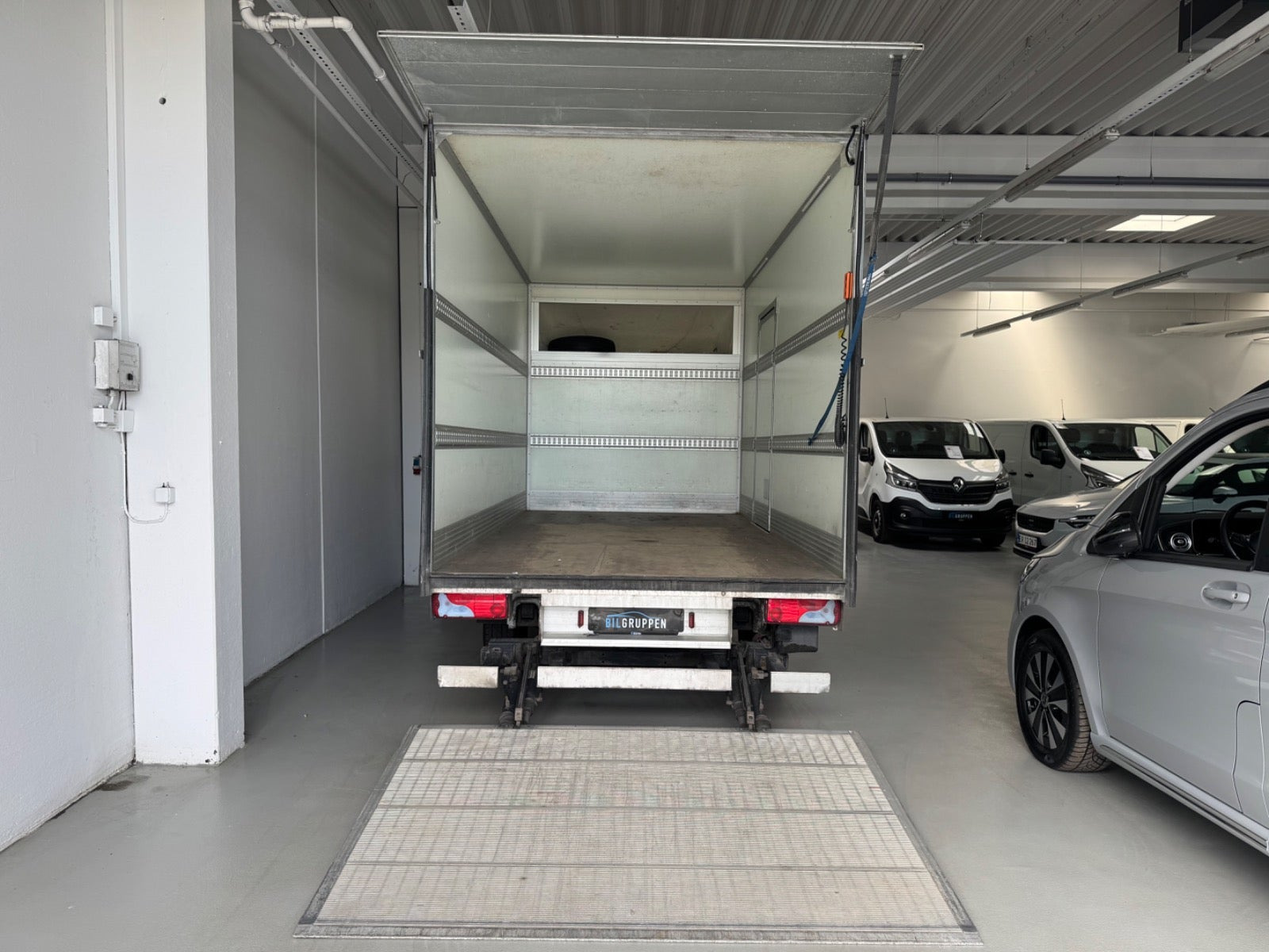 Hvid Mercedes Sprinter 316 fra 2019