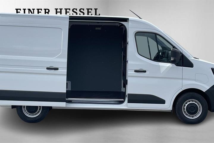 Hvid Renault Master V T35 fra 2025
