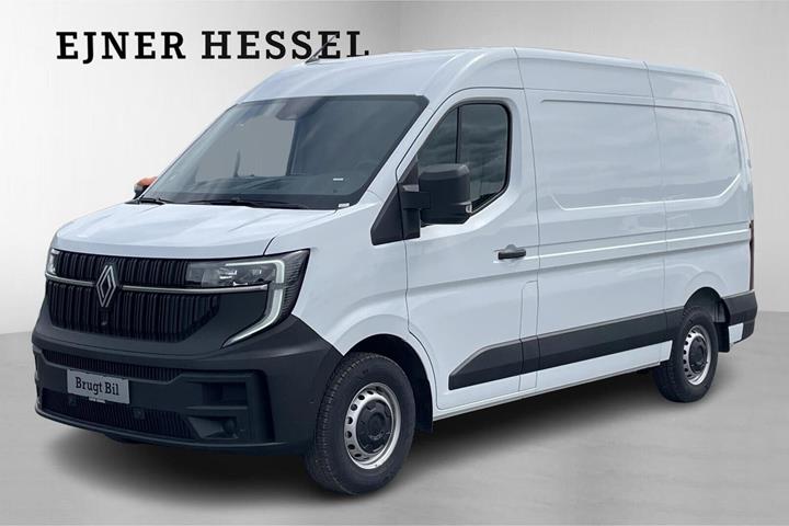 Hvid Renault Master V T35 fra 2025 set udefra