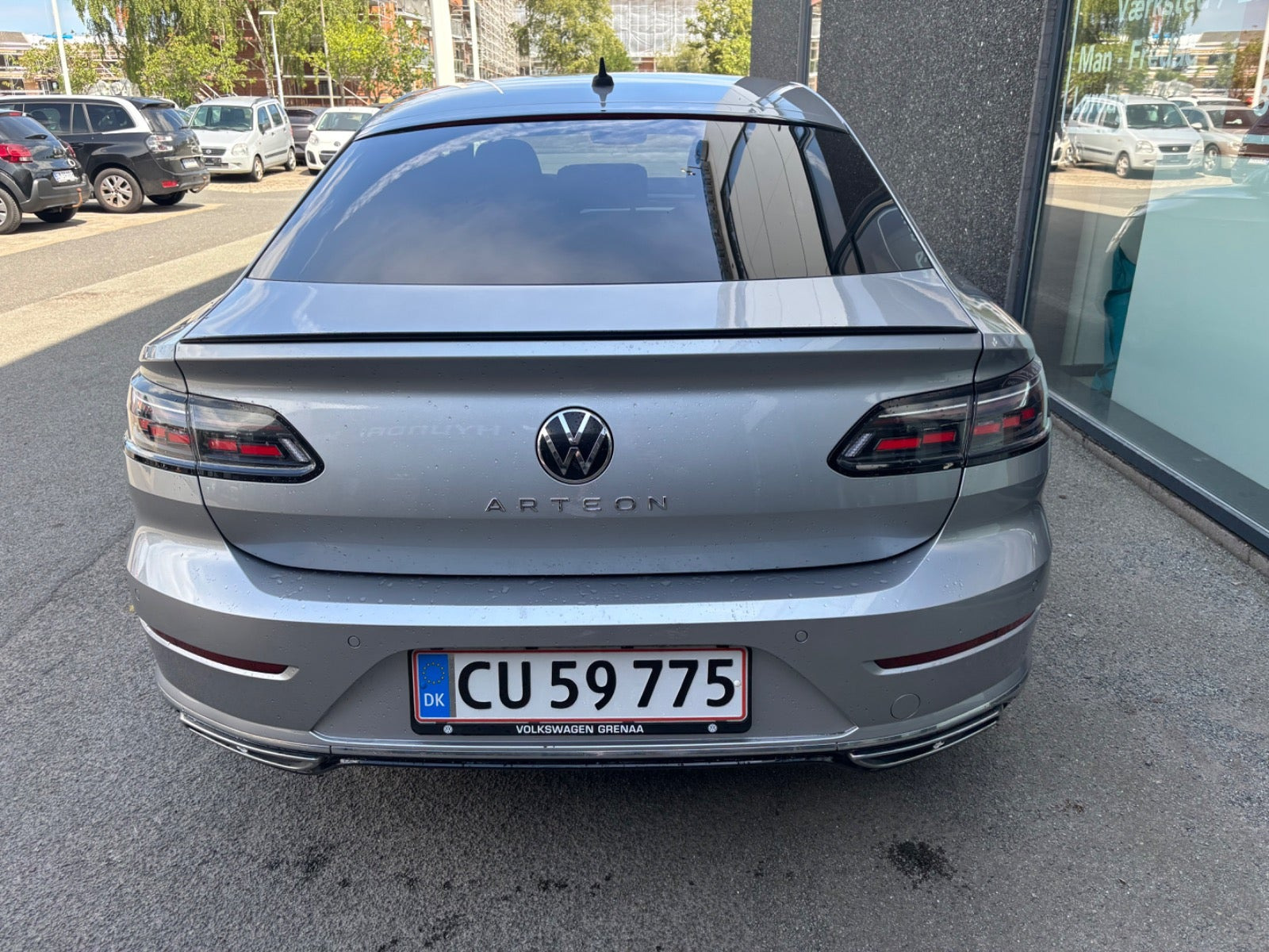 Sølv VW Arteon fra 2021