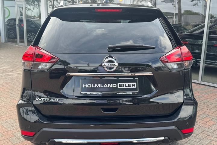 Sort Nissan X-Trail fra 2019