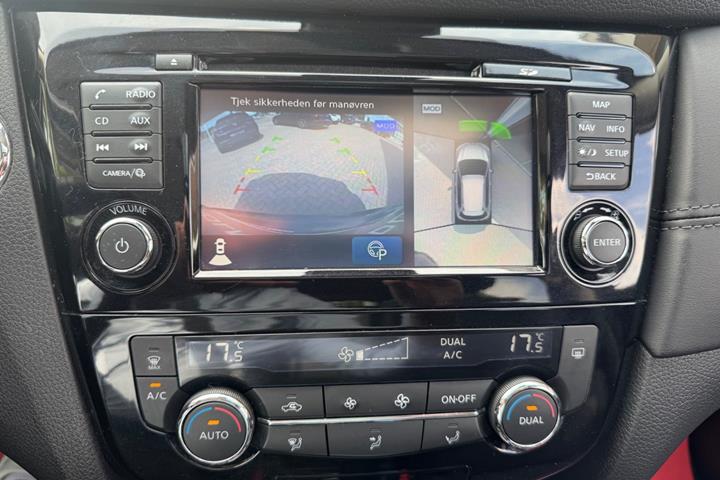 Sort Nissan X-Trail fra 2019