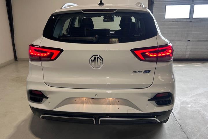 Hvid MG ZS fra 2024