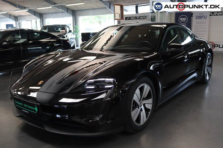 Sort Porsche Taycan fra 2022