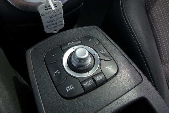 Grå Renault Grand Scenic III fra 2012