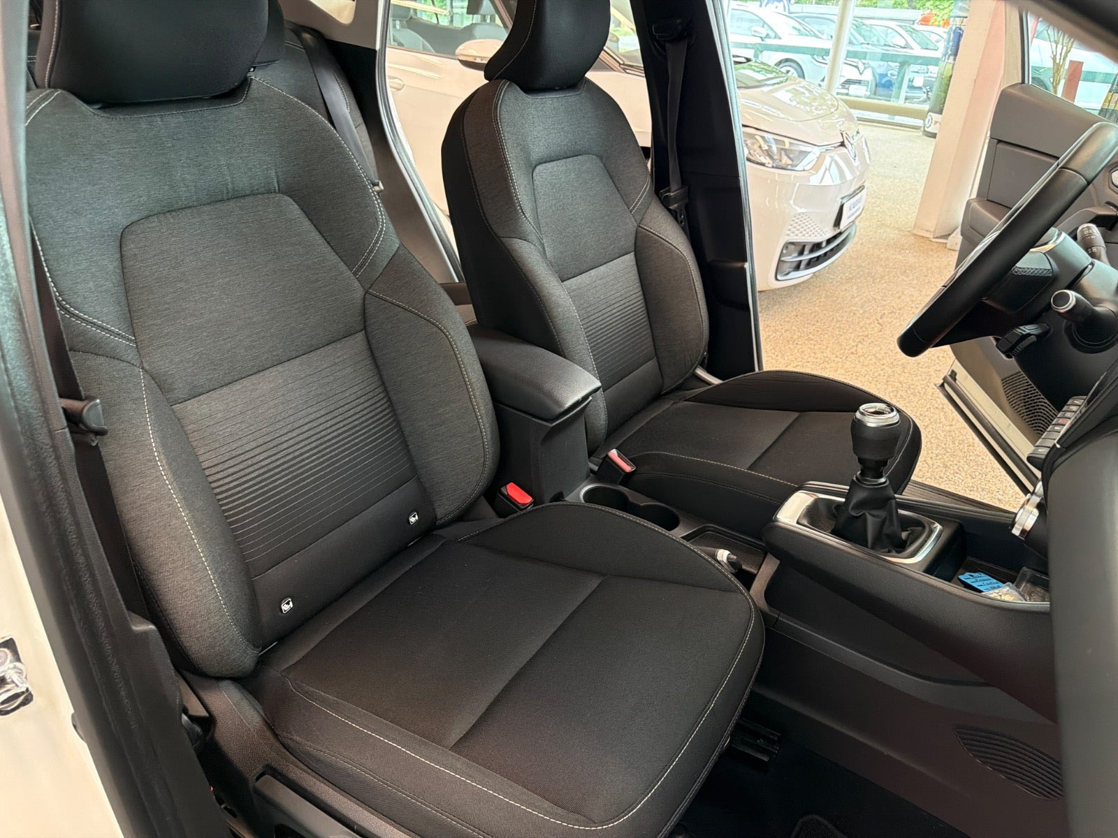 Hvid Renault Captur fra 2020