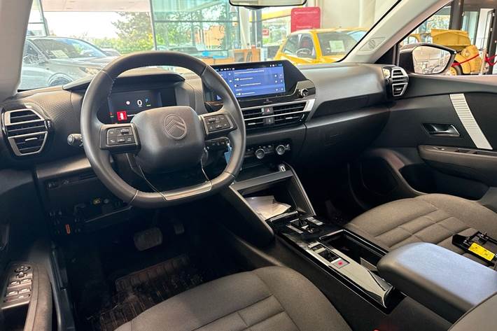 Blå Citroën ë-C4 X fra 2025