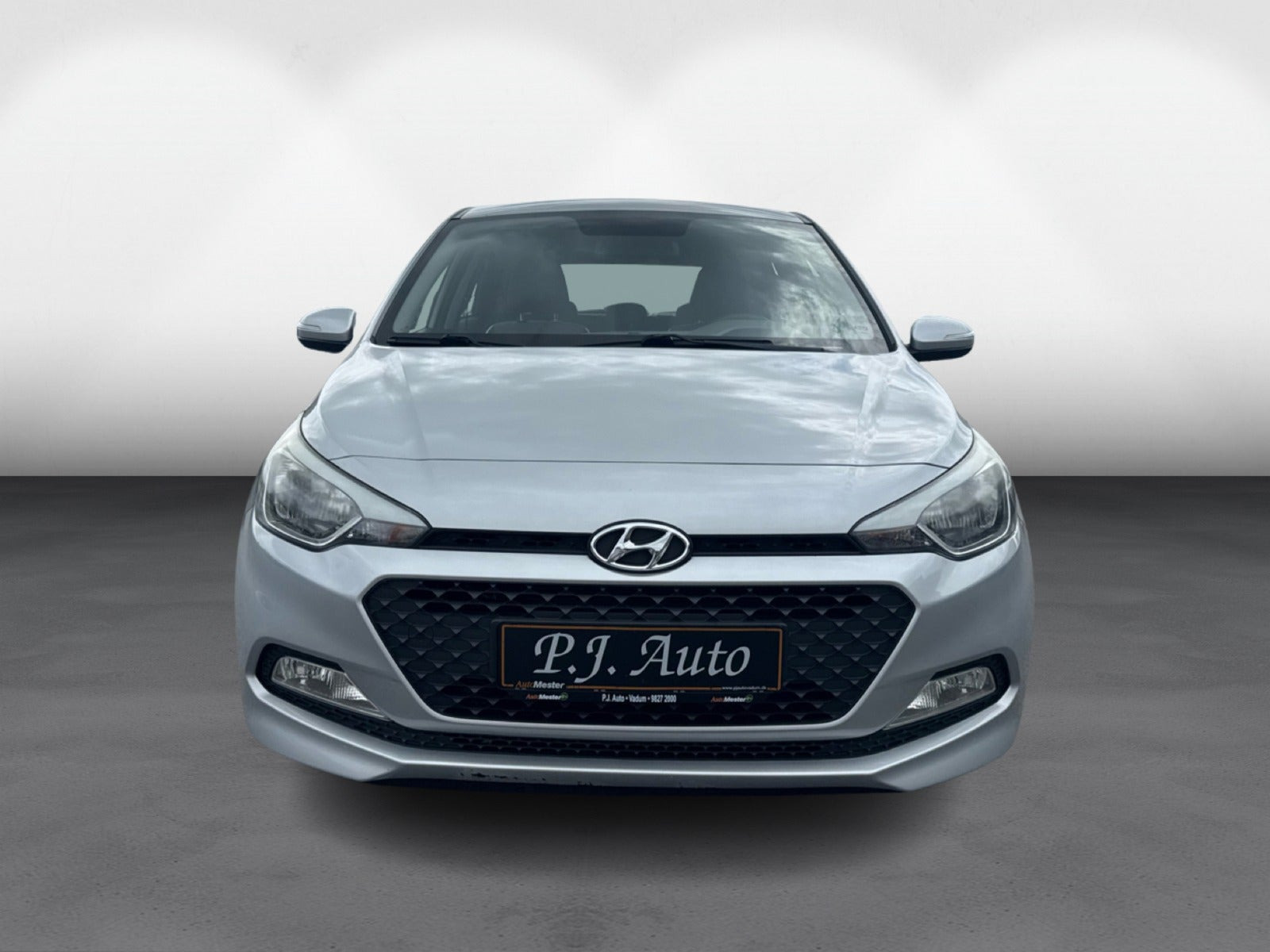 Sølv Hyundai i20 fra 2015