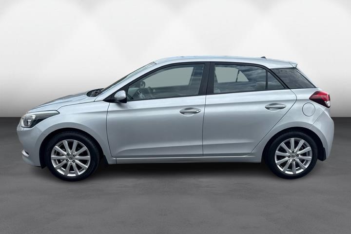 Sølv Hyundai i20 fra 2015
