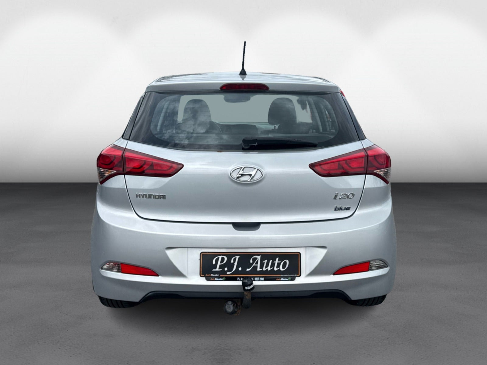 Sølv Hyundai i20 fra 2015