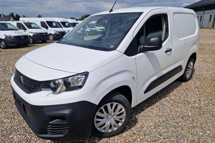 undefined Peugeot Partner fra 2021 set udefra