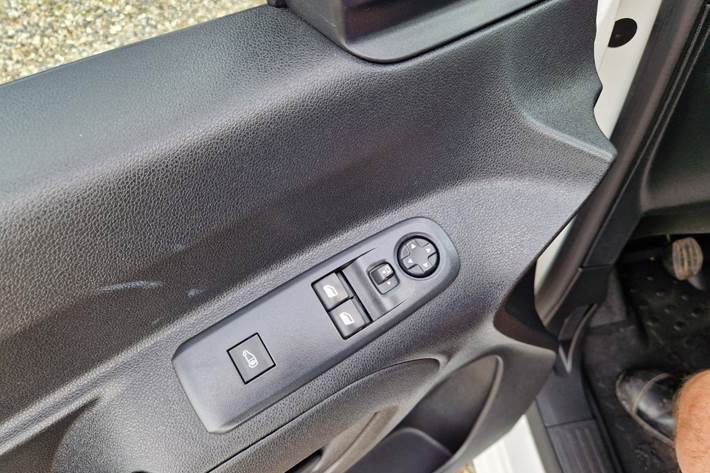 undefined Peugeot Partner fra 2021