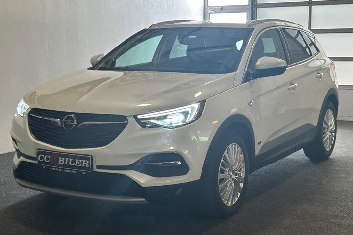Hvid Opel Grandland X fra 2021