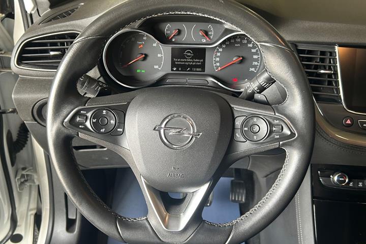 Hvid Opel Grandland X fra 2021