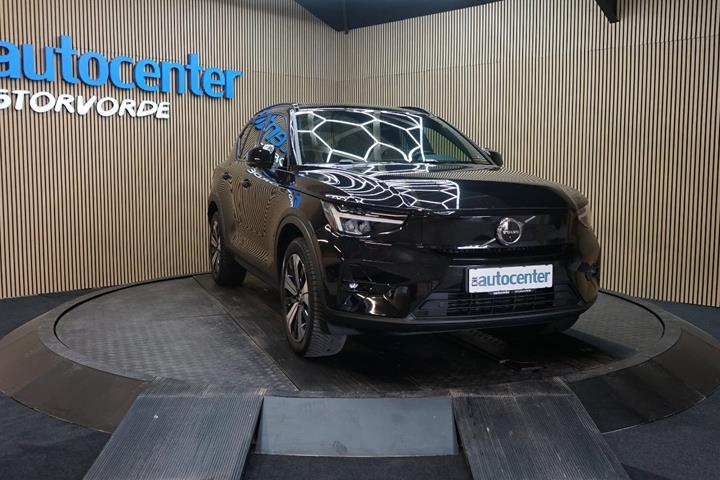 Sort Volvo XC40 fra 2023
