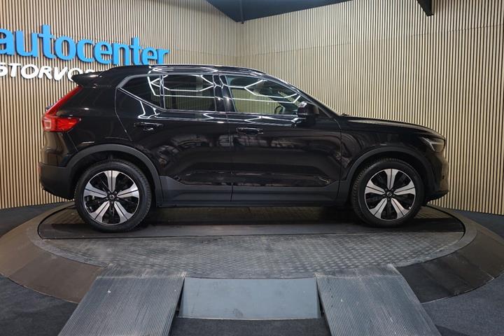 Sort Volvo XC40 fra 2023