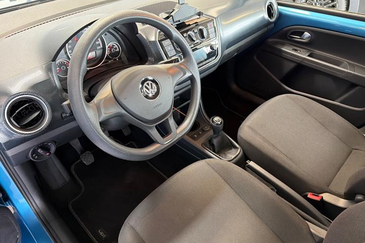 Blå VW UP! fra 2017