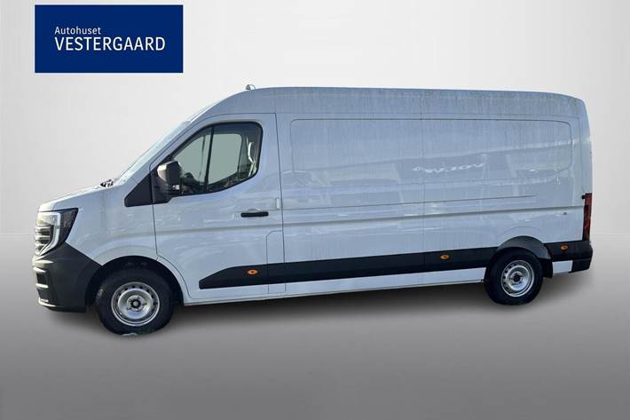 Hvid Nissan Interstar fra 2024