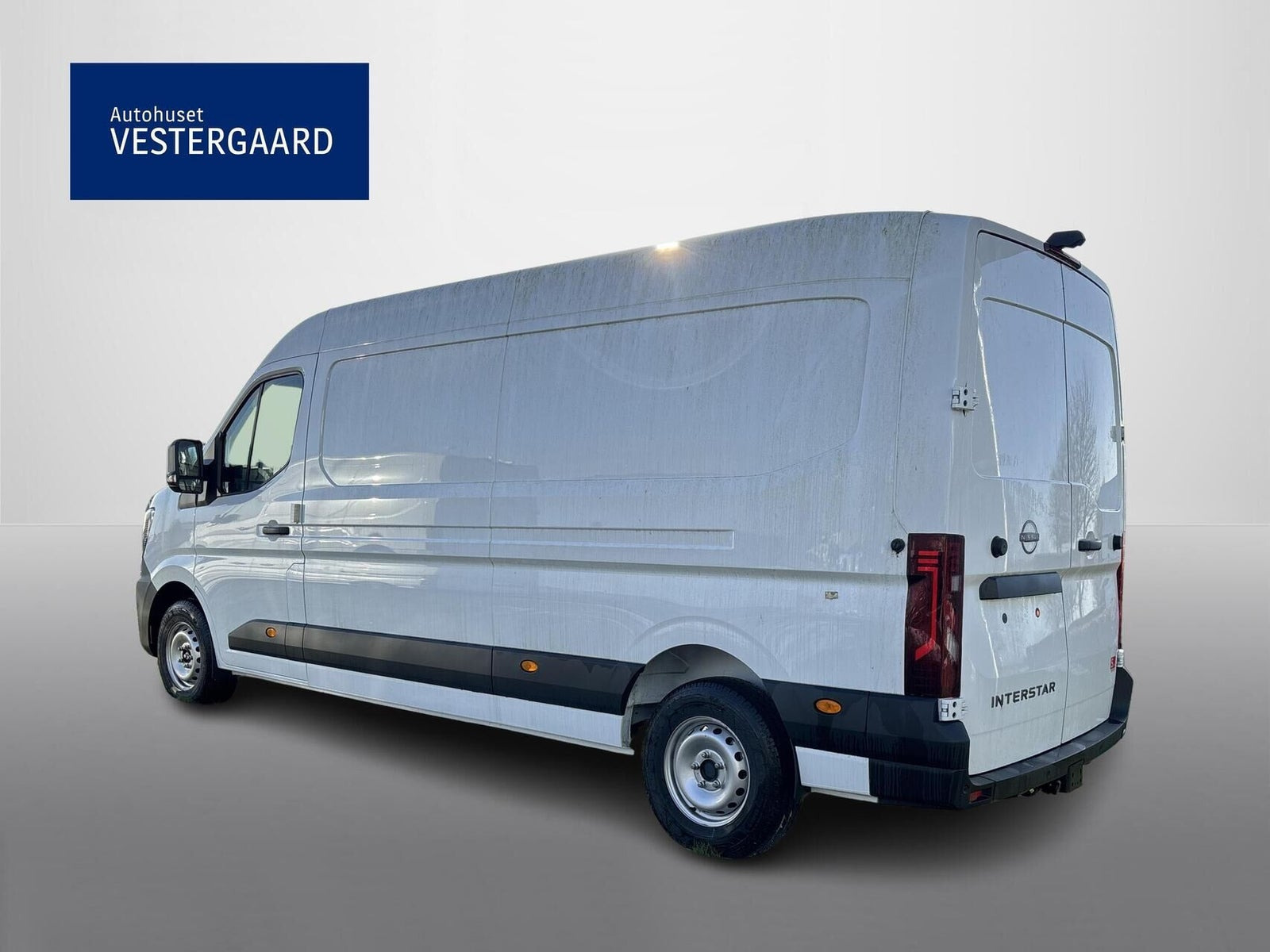 Hvid Nissan Interstar fra 2024