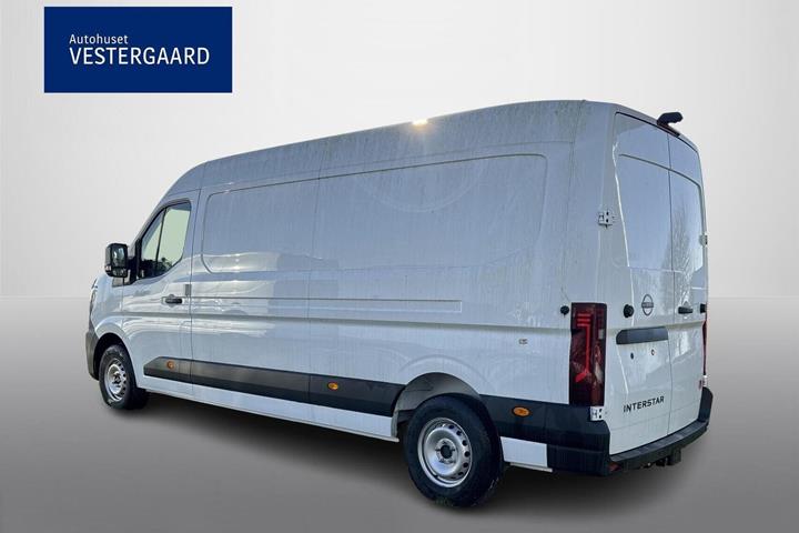 Hvid Nissan Interstar fra 2024