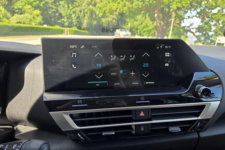 Sort Citroën C4 fra 2023
