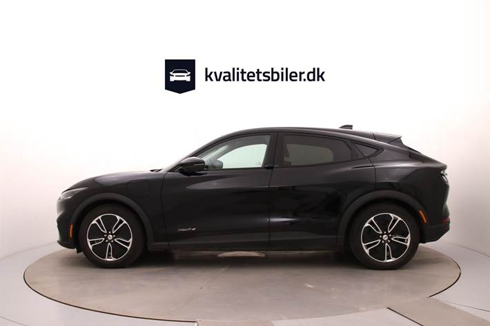 Sort Ford Mustang Mach-E fra 2024