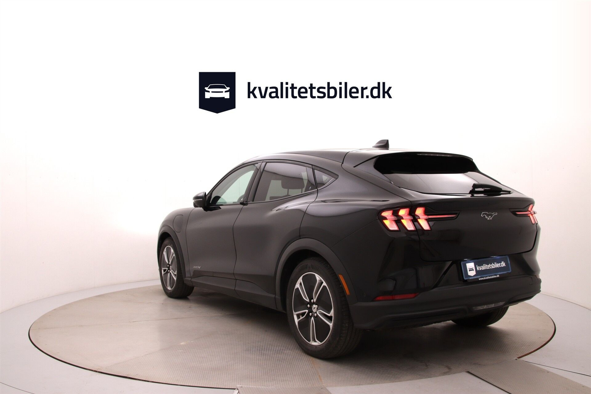 Sort Ford Mustang Mach-E fra 2024