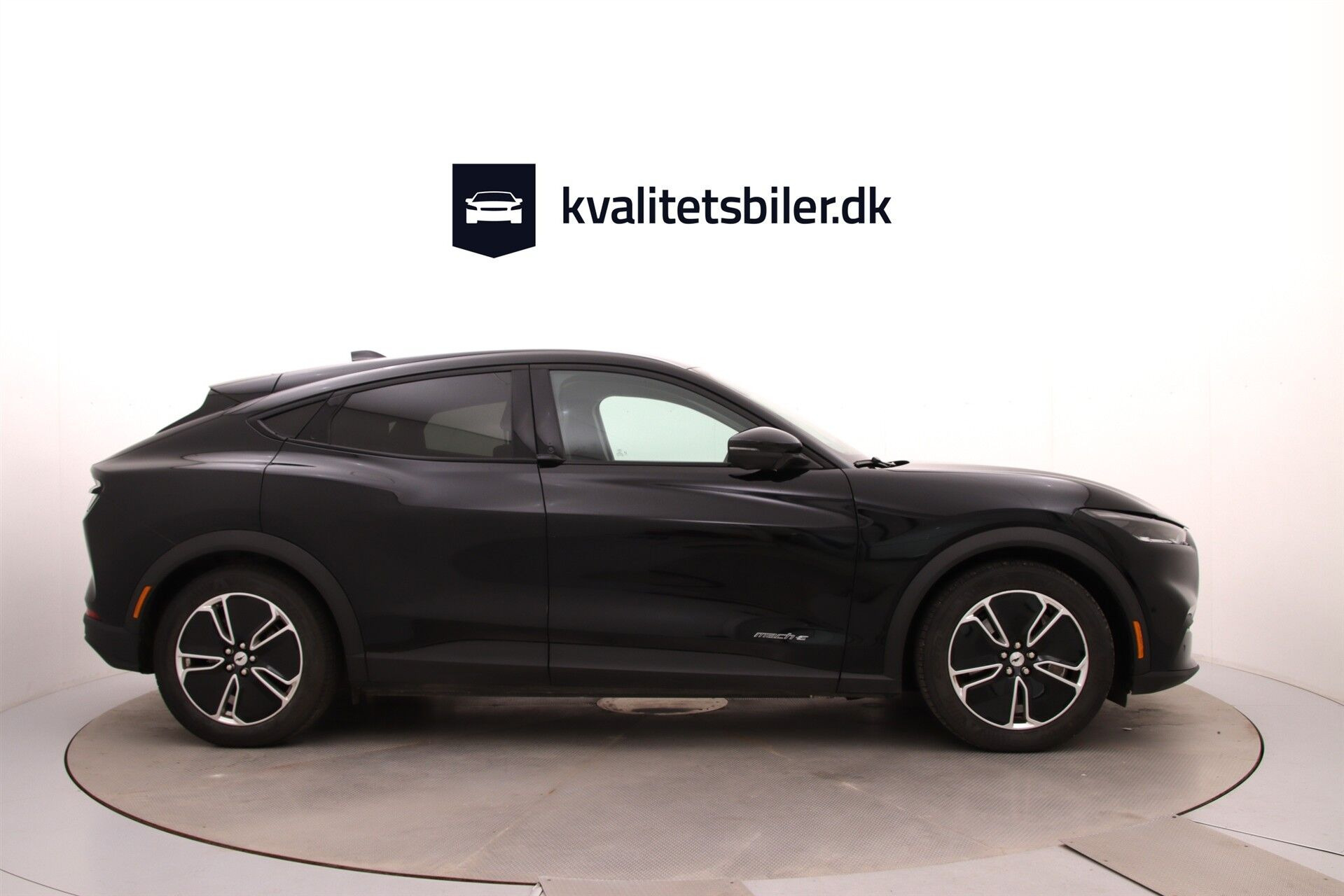 Sort Ford Mustang Mach-E fra 2024