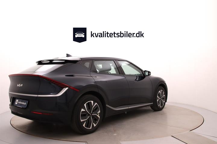 Blå Kia EV6 fra 2023