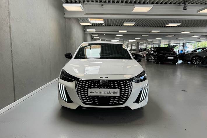 Hvid Peugeot e-208 fra 2025