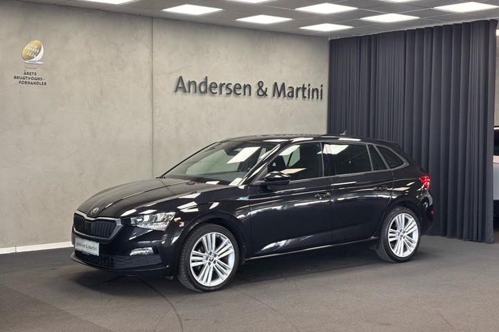 Sort Skoda Scala fra 2022