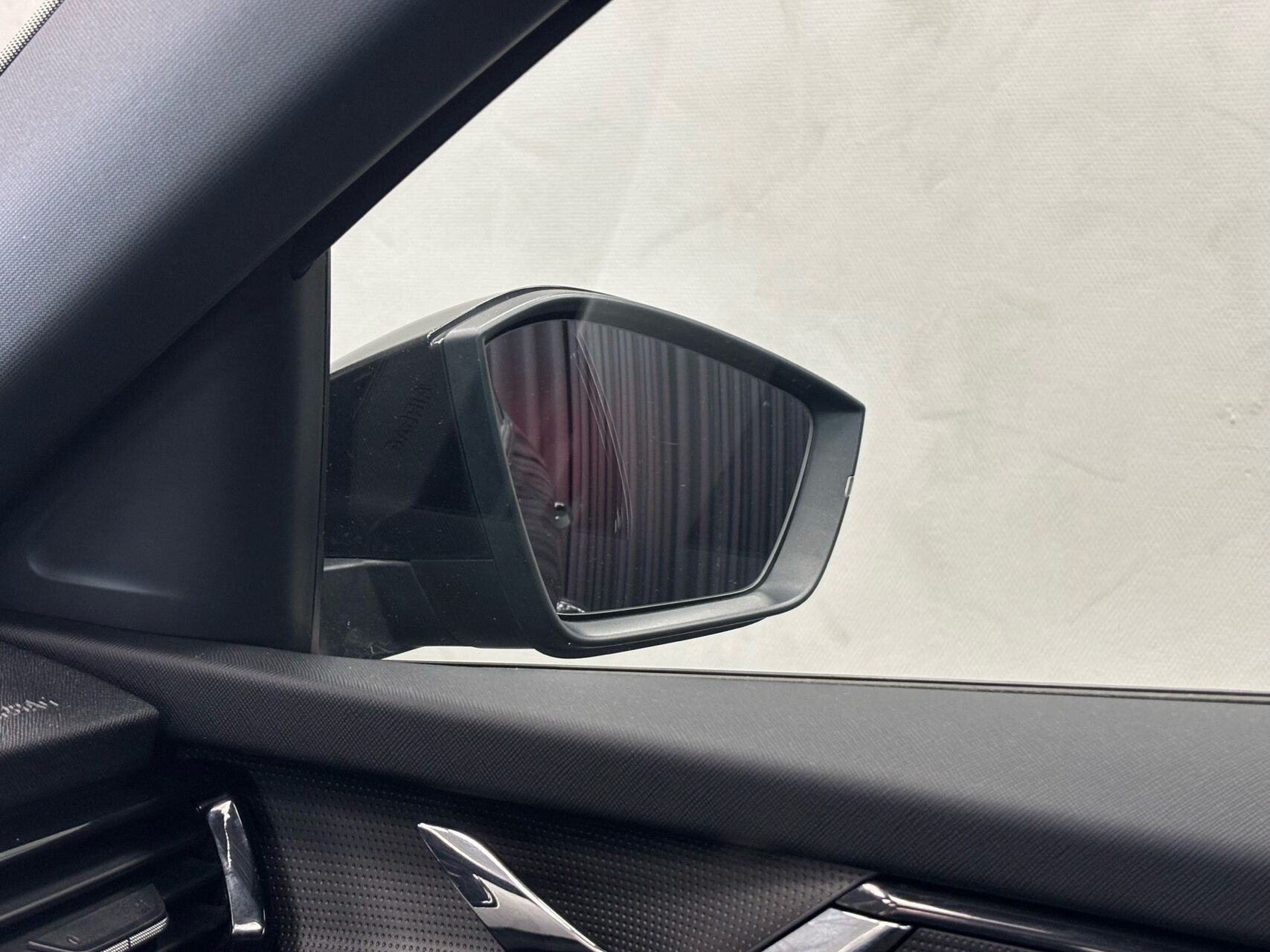 Sort Skoda Scala fra 2022