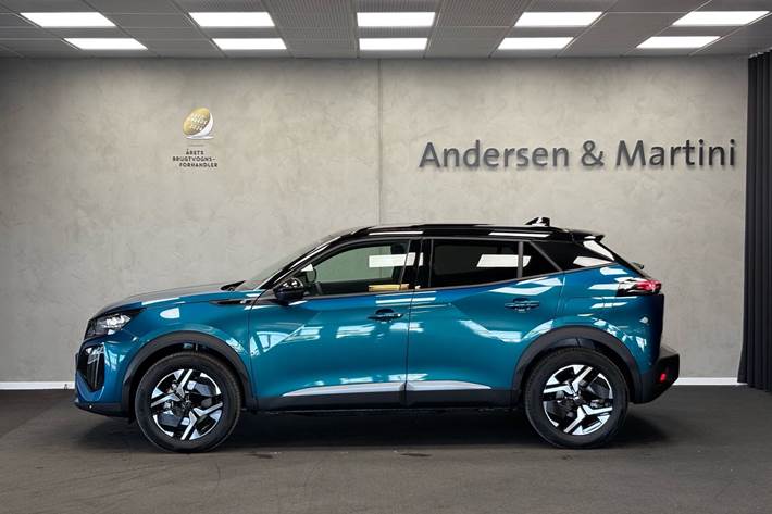 Blå Peugeot e-2008 fra 2026