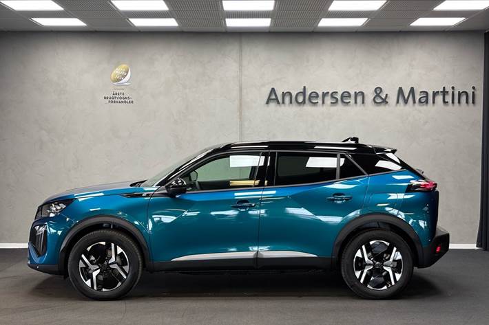 Blå Peugeot e-2008 fra 2026