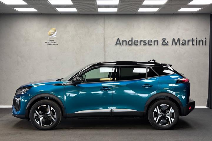 Blå Peugeot e-2008 fra 2026