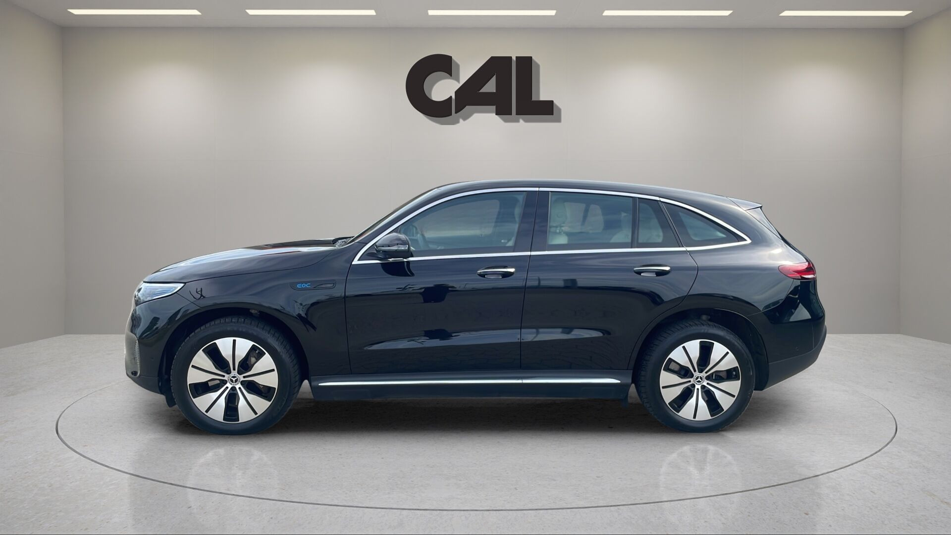 Sort Mercedes EQC 400 fra 2022