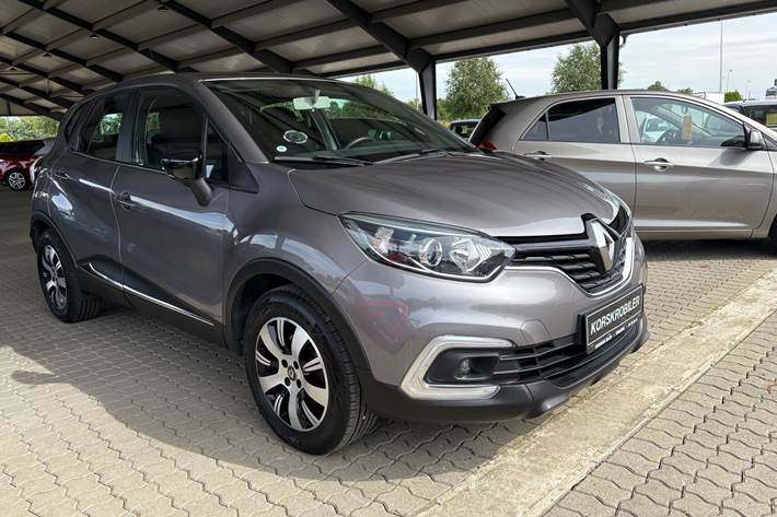 Grå Renault Captur fra 2019