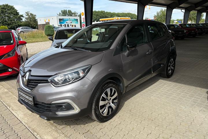 Grå Renault Captur fra 2019